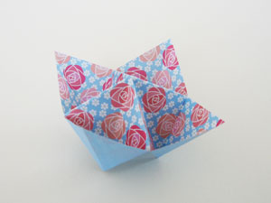花のうつわの折り紙