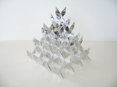 ダイアモンドの結晶の折り紙