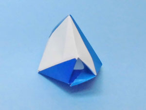 フジヤマ・モジュール3枚組の折り紙