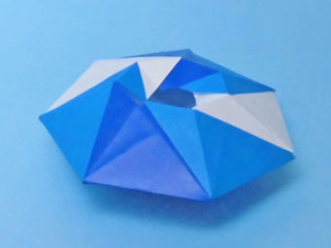 フジヤマ・モジュール7枚組の折り紙